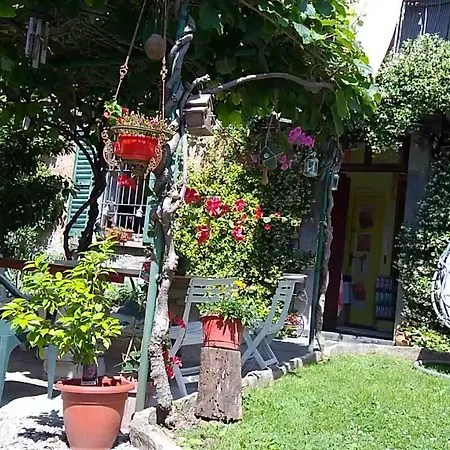 ア カーサ ディ カミーラ * Carate Urio